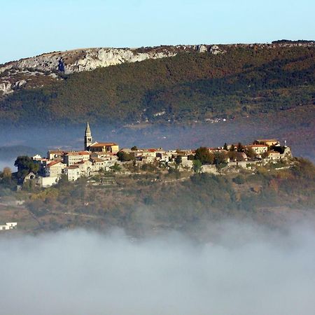 Apartment Bastion Buzet Bagian luar foto